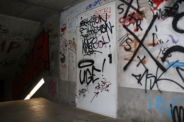grafiti nad schodiÅ¡tÄ›m